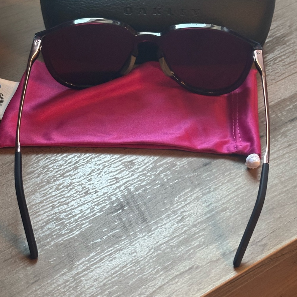 Oakley Women's Sielo Sunglasses - Picture 4 of 12